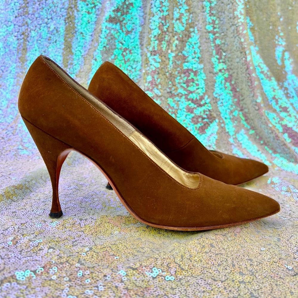 VTG Customcraft Soft Chestnut Brown Felt Pumps